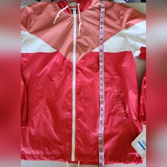 NWT Levi's Colorblock Hooded Jacket Pink/White Women's Size XL. - Picture 10 of 10